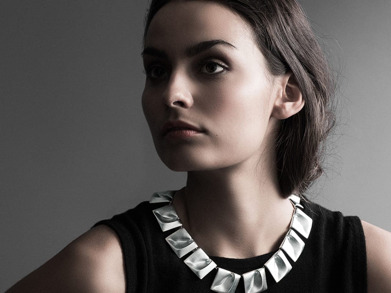 ビョルン・ヴェックストロームの「小惑星の谷」ネックレス